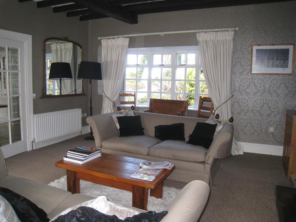 Shola Coach House B&B Κόλερεϊν Εξωτερικό φωτογραφία